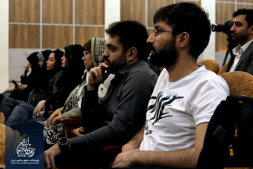 نخستین جشنواره پایان نامه برتر حقوقی