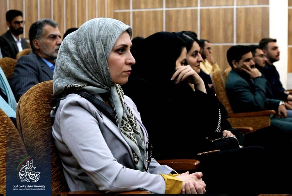 نخستین جشنواره پایان نامه برتر حقوقی