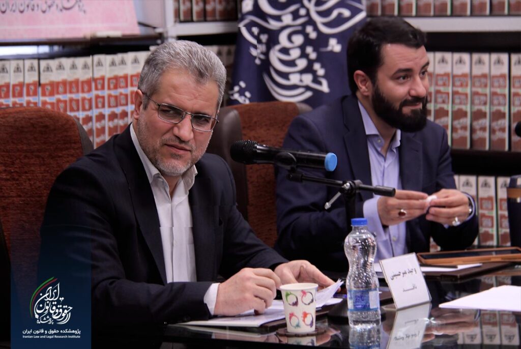 محمدهادی ذاکرحسین
و وحید میرحسینی