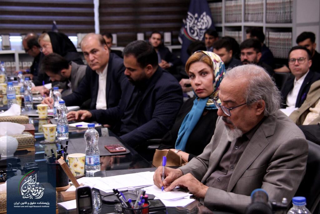 کرسی مناظره علمی «جایگاه مرور زمان در استماع دعاوی در قانون الزام به ثبت رسمی معاملات اموال غیرمنقول»